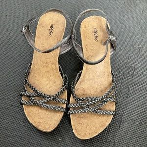 Cute Pewter colored Mossimo size 8 wedges